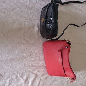 Red and Black Women's Crossbody TOMMY HILFIGER Bags BUNDLE